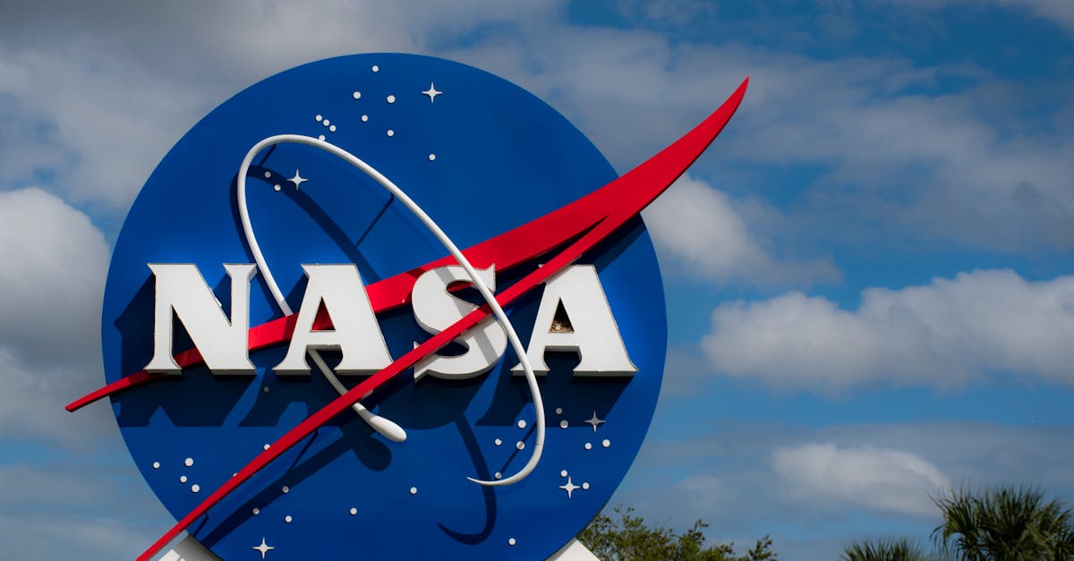 découvrez le monde fascinant de l'aéronautique, où innovation et technologie se rejoignent pour façonner l'avenir du transport aérien. plongez dans les avancées des aéronefs, des systèmes de navigation et de la recherche spatiale.