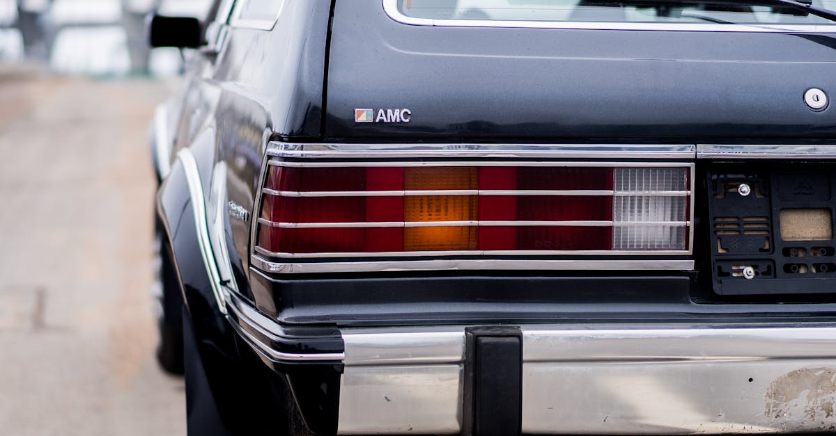 découvrez le monde de la fast fashion, où le style contemporain rencontre la rapidité de production. explorez les tendances éphémères, les impacts environnementaux et les alternatives durables pour un shopping responsable.