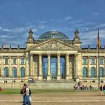 découvrez l'allemagne, pays riche en histoire, culture vibrante et paysages à couper le souffle. des villes dynamiques comme berlin et munich aux charmants villages bavarois, explorez les trésors cachés de cette nation au cœur de l'europe.
