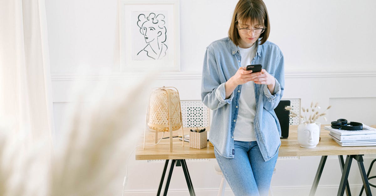 découvrez comment reconnaître et éviter les arnaques par email qui ciblent les internautes. protégez vos informations personnelles et financières des escroqueries numériques grâce à nos conseils et astuces.
