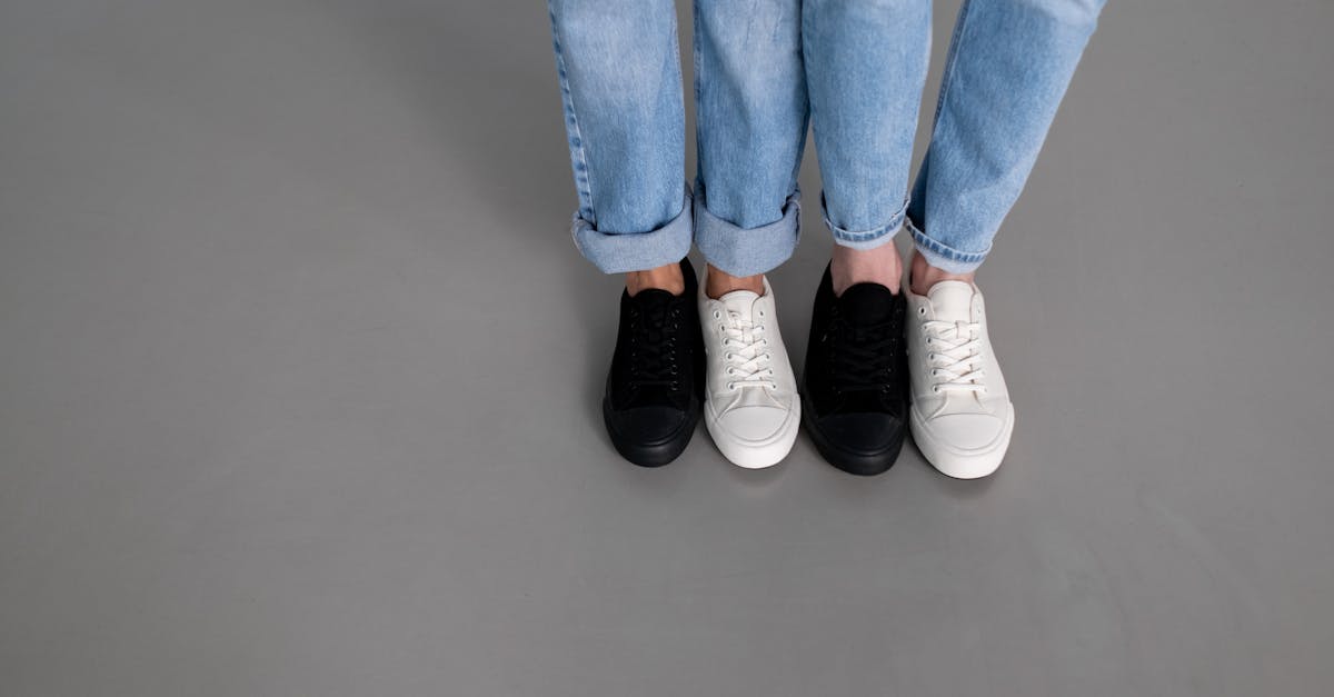 découvrez l'univers de la fast fashion : tendances éphémères, vêtements abordables et impacts sur l'environnement. apprenez comment allier style et durabilité dans un monde où la mode évolue à grande vitesse.