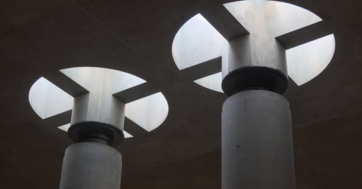 découvrez le bundestag, le parlement fédéral d'allemagne, son rôle clé dans la politique allemande, ses membres, et son histoire fascinante. informez-vous sur les décisions qui façonnent le pays et explorez la dynamique de la démocratie allemande.