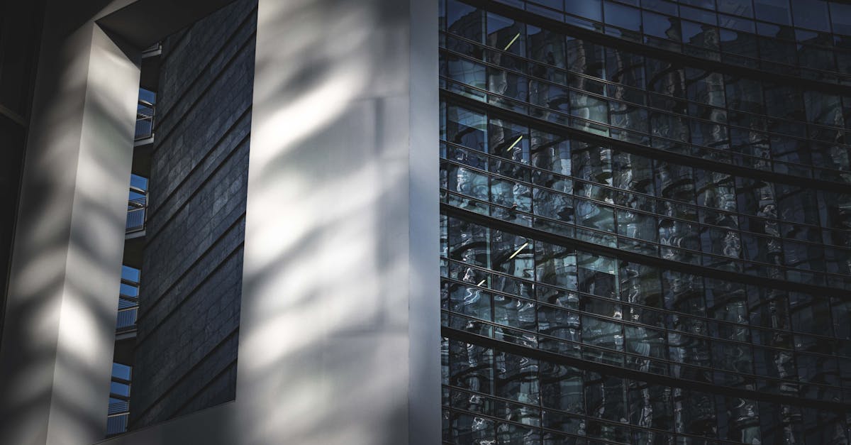 découvrez comment la migration industrielle transforme les secteurs économiques, en améliorant l'efficacité, la durabilité et en créant de nouvelles opportunités d'emploi. explorez les enjeux, les innovations et les tendances de cette évolution essentielle dans le paysage industriel moderne.