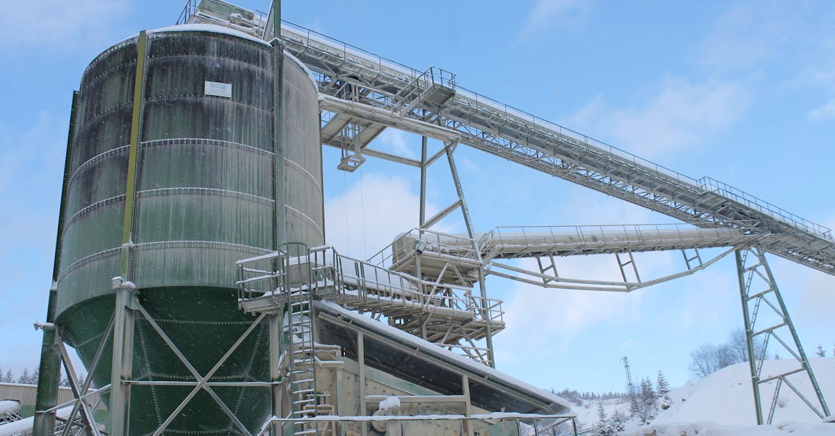 découvrez l'impact de la consommation d'énergie dans l'industrie manufacturière. explorez des stratégies durables et innovantes pour réduire la consommation d'énergie tout en augmentant l'efficacité et la rentabilité des processus de fabrication.