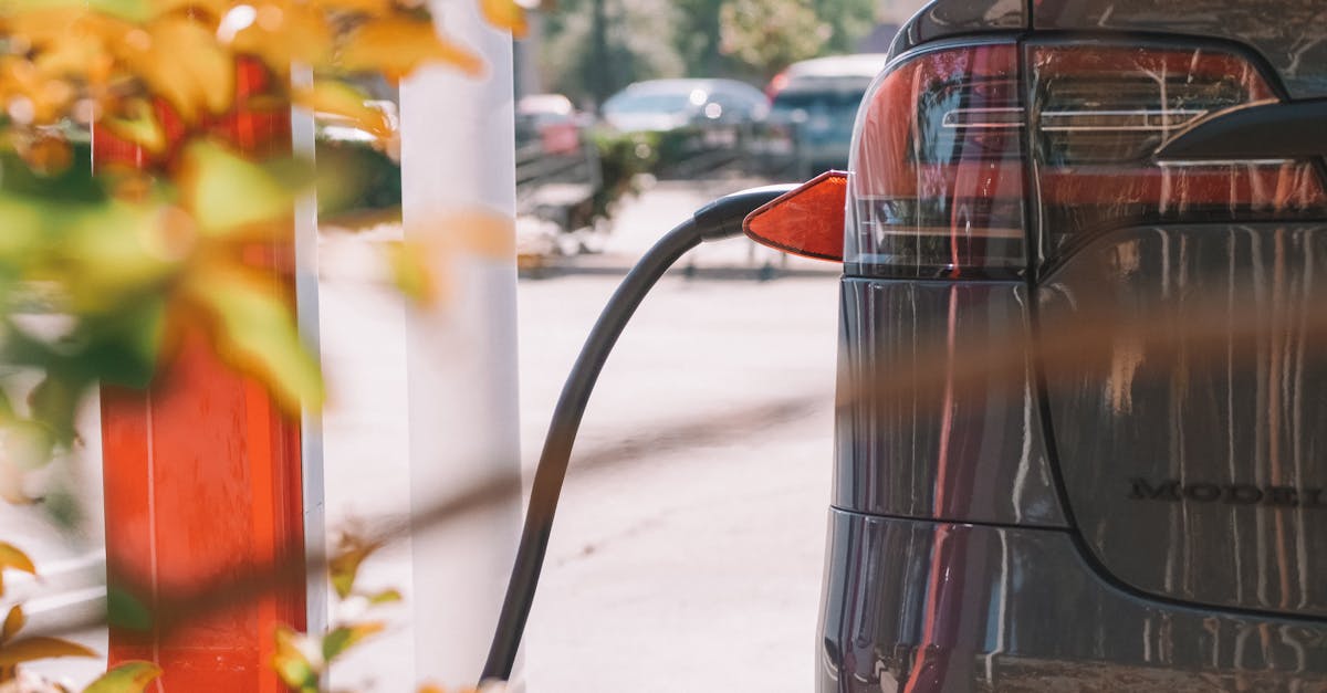 découvrez l'électromobilité, une révolution écologique et technologique qui transforme le transport. explorez les avantages des véhicules électriques, les infrastructures de recharge et les initiatives durables pour un avenir plus vert.