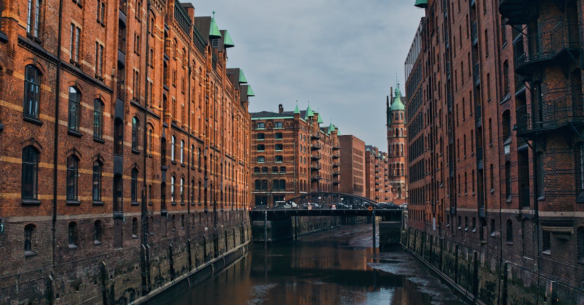 découvrez l'industrie allemande, un secteur dynamique et innovant, reconnu pour sa haute technologie, ses processus efficaces et sa capacité d'exportation. explorez les tendances, les leaders du marché et l'impact de l'industrie allemande sur l'économie mondiale.