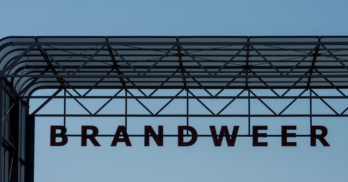 découvrez l'industrie de l'acier, son rôle crucial dans l'économie mondiale, les innovations technologiques et les défis environnementaux auxquels elle fait face. explorez les tendances actuelles et les perspectives d'avenir de ce secteur vital.