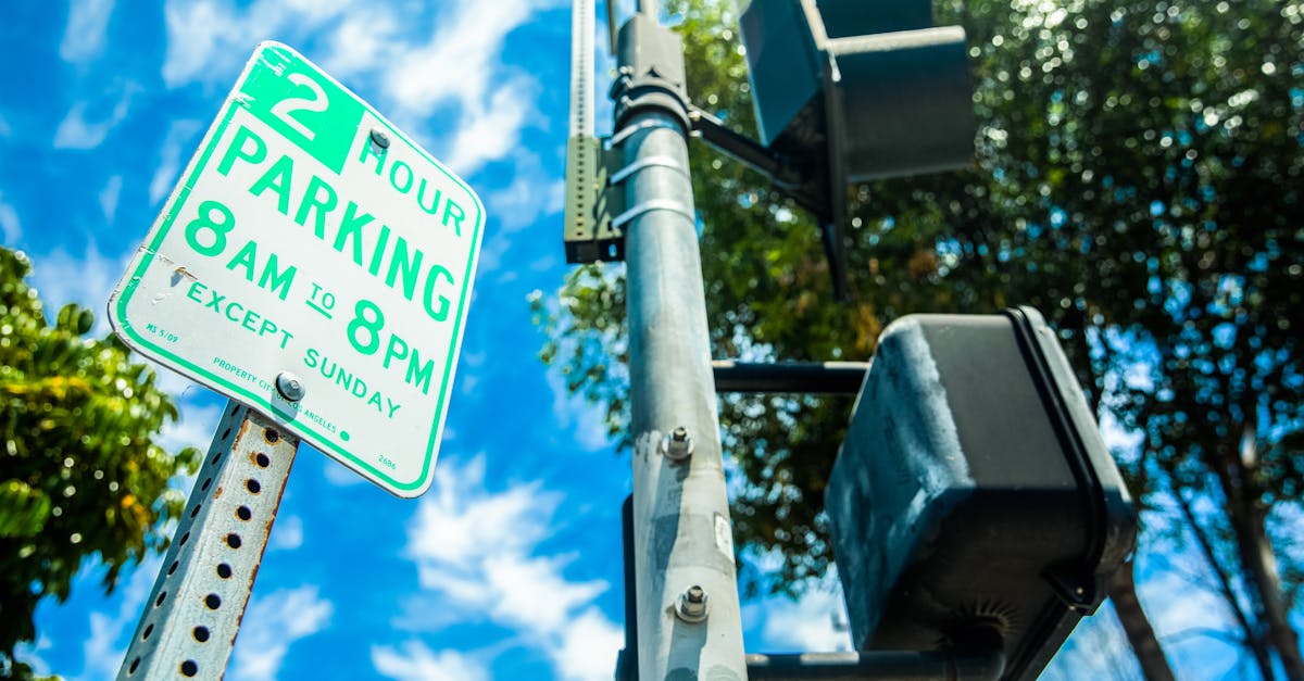 découvrez tout ce qu'il faut savoir sur les régulations : définitions, types, impacts sur différents secteurs et l'importance de respecter les normes pour une société plus juste.