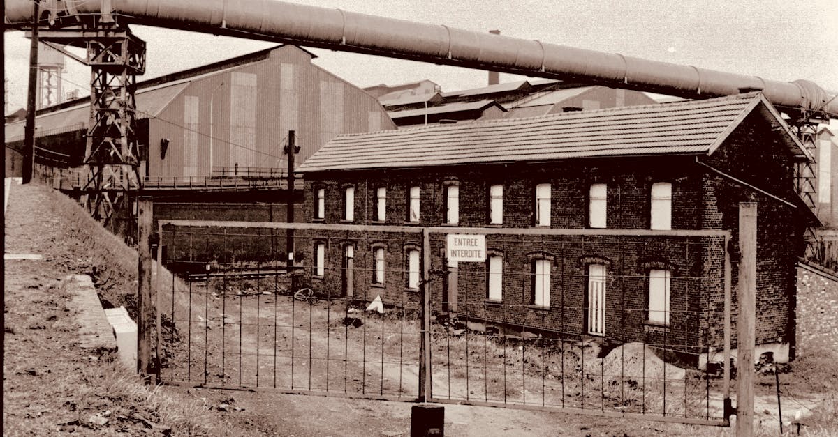 découvrez l'industrie française, un pilier de l'économie nationale, alliant tradition et innovation. explorez les secteurs clés, les avancées technologiques et le savoir-faire unique qui font la richesse de la france dans le monde industriel.