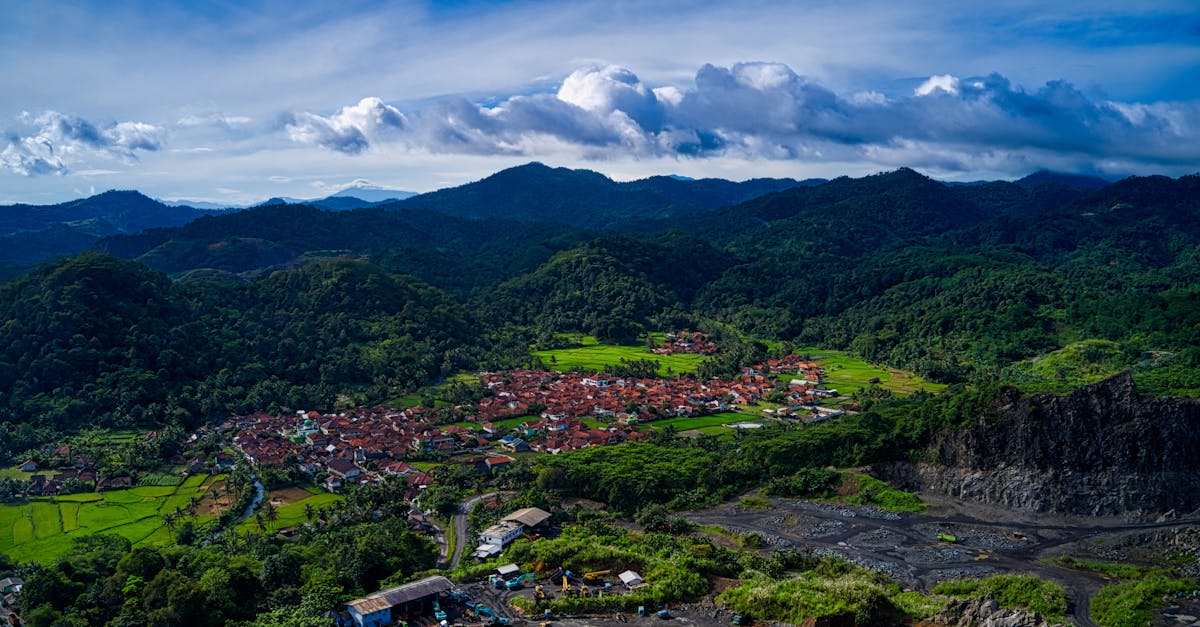 découvrez l'univers du mining, une activité fascinante dédiée à l'extraction de ressources numériques. plongez dans les techniques, les équipements et l'évolution de cette industrie en pleine croissance.