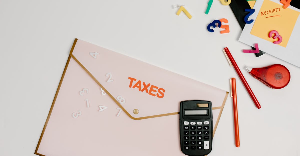 explorez les implications fiscales pour les streamers : découvrez comment gérer vos revenus, déduire vos dépenses et éviter les pièges lors de votre déclaration d'impôts. informez-vous sur les obligations fiscales spécifiques aux créateurs de contenu en ligne.