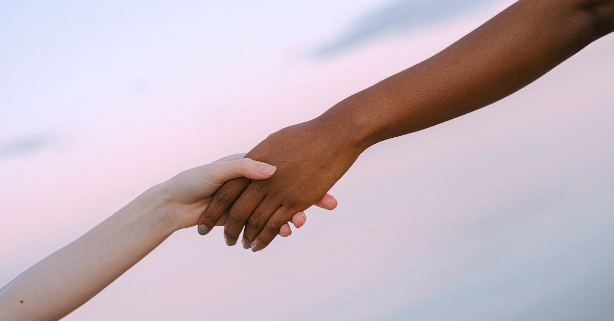découvrez l'importance de la confiance dans les relations humaines et professionnelles. apprenez comment bâtir et maintenir la confiance pour favoriser des interactions positives et durables.