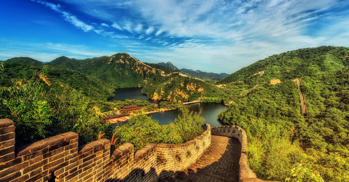 découvrez la richesse culturelle, historique et géographique de la chine. explorez des paysages spectaculaires, des traditions millénaires et une gastronomie savoureuse dans ce pays fascinant.