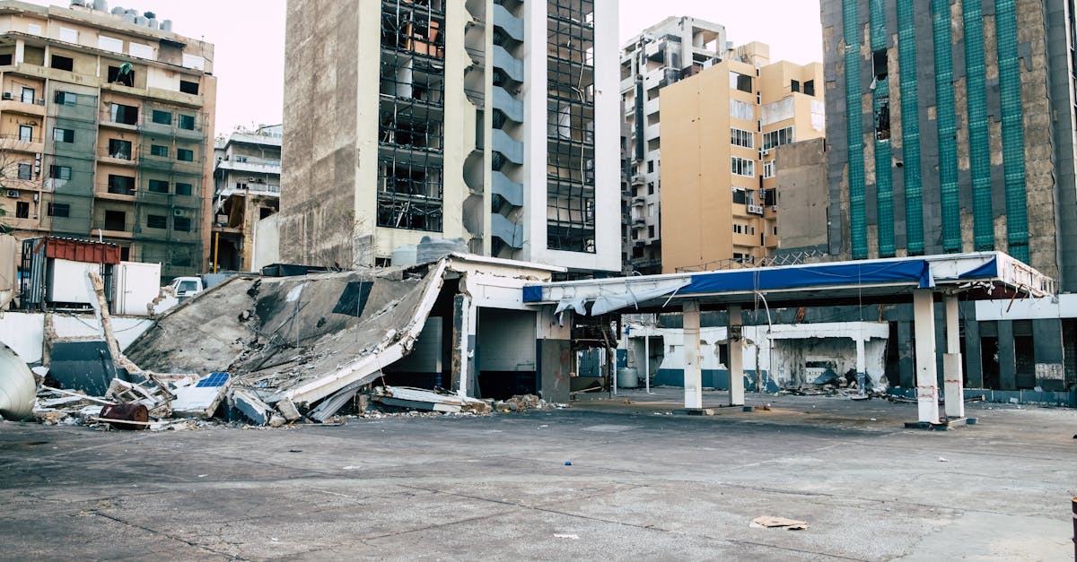 découvrez les défis actuels de la crise de la construction, ses impacts sur l'industrie et les solutions possibles pour surmonter ces obstacles et bâtir un avenir durable.