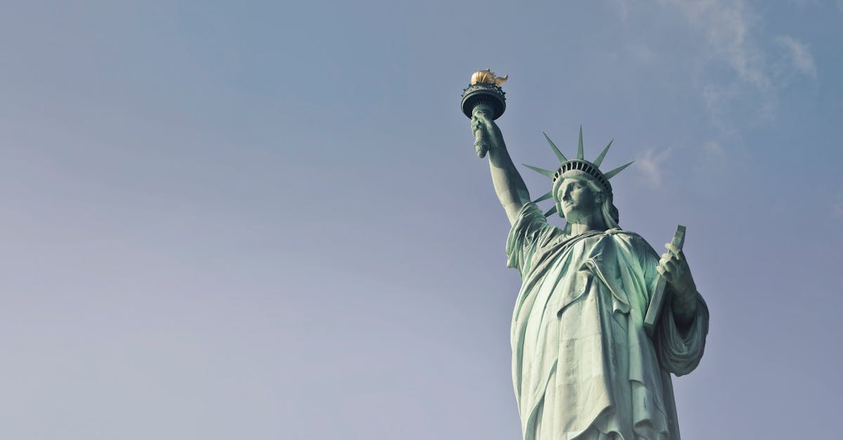 découvrez tout ce qu'il faut savoir sur l'immigration : procédures, droits et démarches, ainsi que des conseils pratiques pour les immigrants souhaitant s'installer dans un nouveau pays.