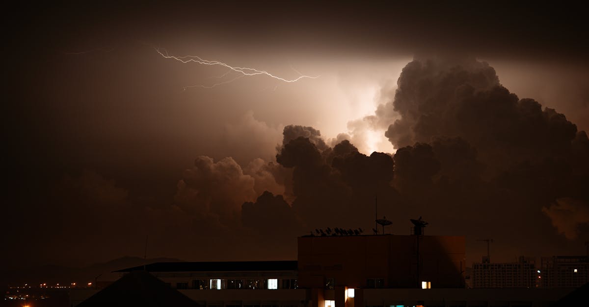 explorez le secteur de l'électricité, un domaine essentiel qui alimente nos vies modernes. découvrez les innovations, les enjeux environnementaux et les avancées technologiques qui façonnent l'avenir de l'énergie électrique.