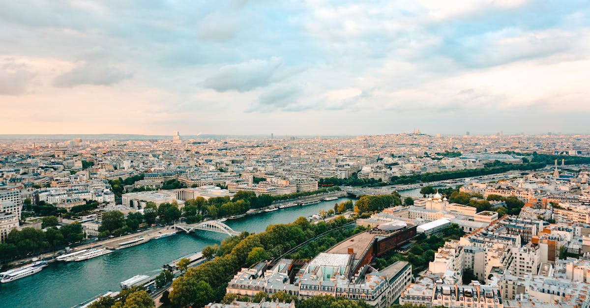 découvrez la richesse et la diversité de la france : une destination emblématique avec son patrimoine historique, sa culture vibrant, ses paysages pittoresques et sa gastronomie renommée.