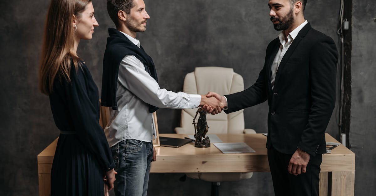 découvrez le processus de fusion d'entreprises, sa stratégie, ses avantages et ses défis. apprenez comment les mergers peuvent transformer des organisations et créer de nouvelles opportunités sur le marché.