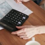 découvrez tout ce qu'il faut savoir sur la taxation : principes, types d'imposition, impacts économiques et conseils pratiques pour optimiser votre situation fiscale.