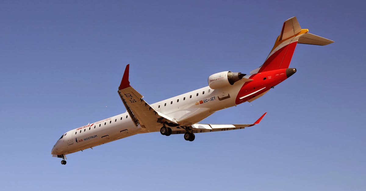 découvrez l'univers fascinant de l'aérospatiale, englobant l'ingénierie aéronautique, l'exploration spatiale et les innovations technologiques qui façonnent notre avenir. plongez dans les avancées et les défis de l'industrie aérospatiale.