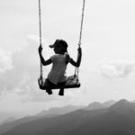 découvrez l'ampleur du chaos dans le secteur des voyages aériens : retards, annulations et désagréments affectant des millions de passagers à travers le monde. restez informé sur les enjeux et les solutions face à cette situation tumultueuse.