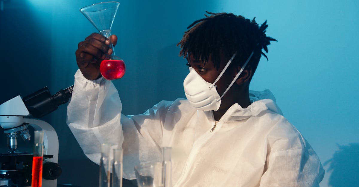 découvrez l'importance et les innovations de l'industrie chimique. explorez ses applications dans divers secteurs, de la pharmacie à l'agriculture, et son impact sur la durabilité et l'environnement.