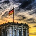 découvrez l'allemagne, un pays riche en histoire et en culture, célèbre pour ses châteaux majestueux, ses paysages variés et sa gastronomie savoureuse. explorez les grandes villes comme berlin, munich et hambourg, ainsi que les charmants villages pittoresques. plongez dans l'esprit allemand et laissez-vous séduire par ses traditions et son innovation.