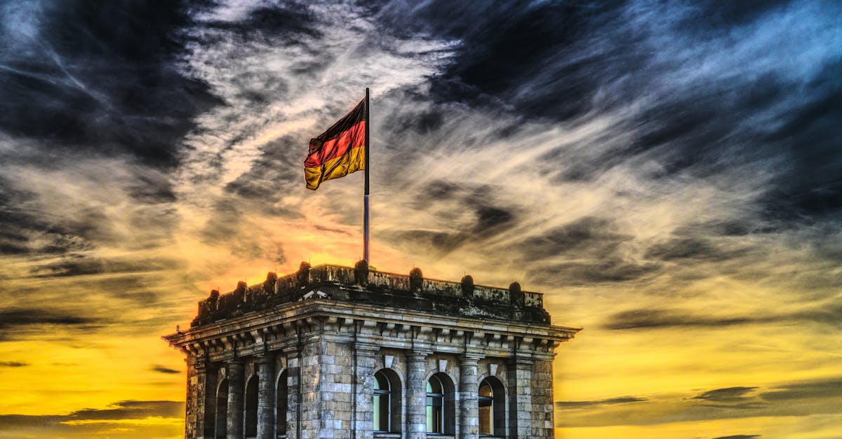 découvrez l'allemagne, un pays riche en histoire et en culture, célèbre pour ses châteaux majestueux, ses paysages variés et sa gastronomie savoureuse. explorez les grandes villes comme berlin, munich et hambourg, ainsi que les charmants villages pittoresques. plongez dans l'esprit allemand et laissez-vous séduire par ses traditions et son innovation.