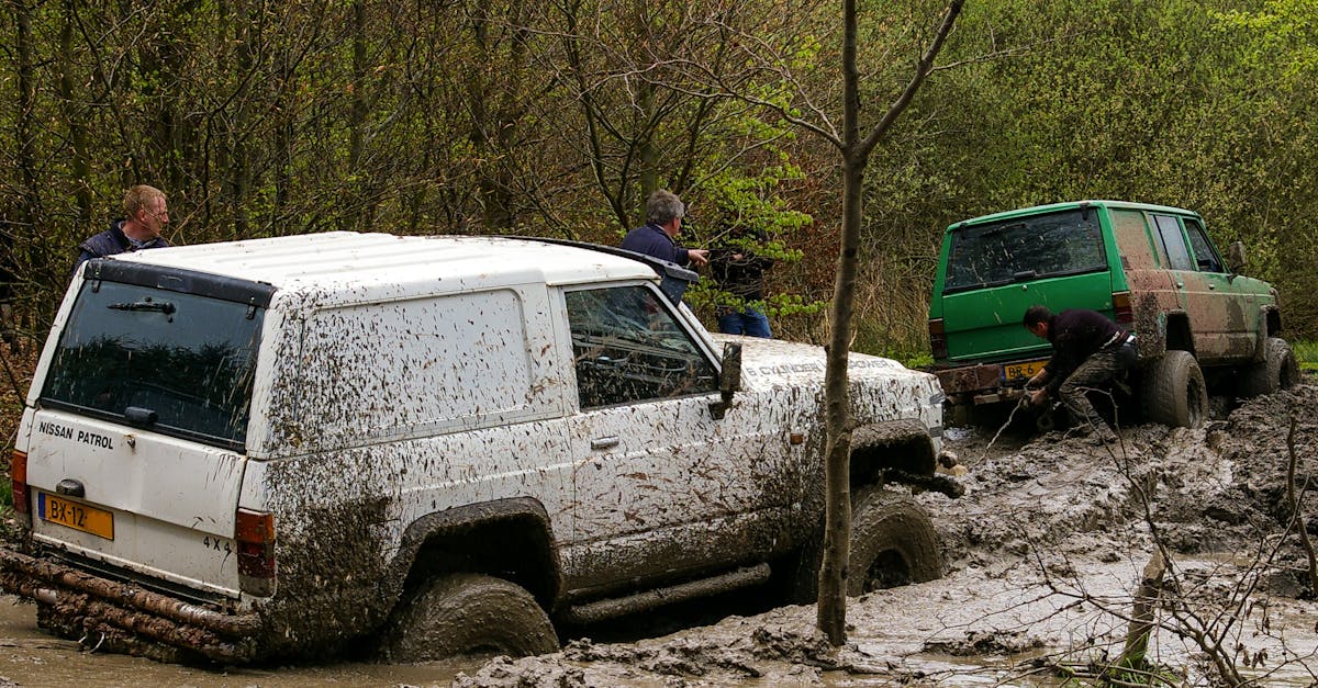 découvrez notre expertise en récupération automobile. nous offrons des services complets pour vos besoins en remorquage et en récupération de véhicules, garantissant une assistance rapide et fiable 24/7.
