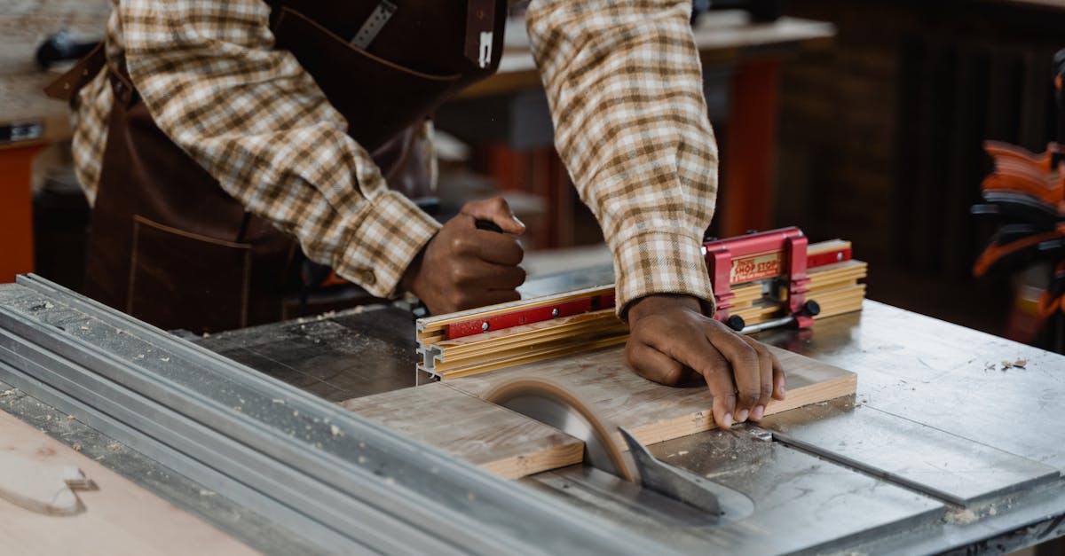 découvrez les dernières actualités sur les réductions d'effectifs, les raisons derrière ces licenciements et leur impact sur le marché du travail. restez informé sur les tendances et les stratégies de gestion des ressources humaines dans un contexte économique en constante évolution.