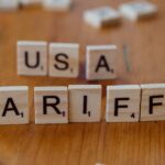 découvrez les enjeux et conséquences de la guerre commerciale, un conflit économique entre nations qui impacte les marchés, la croissance et les relations internationales. apprenez comment ces tensions influencent le commerce mondial et les stratégies des entreprises.