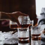 découvrez l'univers raffiné du cognac, une eau-de-vie noble élaborée à partir de raisins distillés en charente. explorez son histoire, ses méthodes de production artisanales et les richesses de ses arômes aux notes florales, fruitées et épicées. dégustez un savoir-faire séculaire dans chaque gorgée.