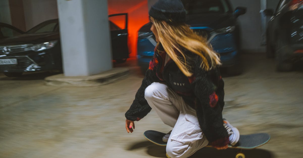 découvrez l'univers de la fast fashion : un mouvement tendance alliant style et accessibilité, mais aussi les enjeux environnementaux et sociaux qui l'accompagnent. apprenez comment choisir des vêtements à la fois modernes et responsables.