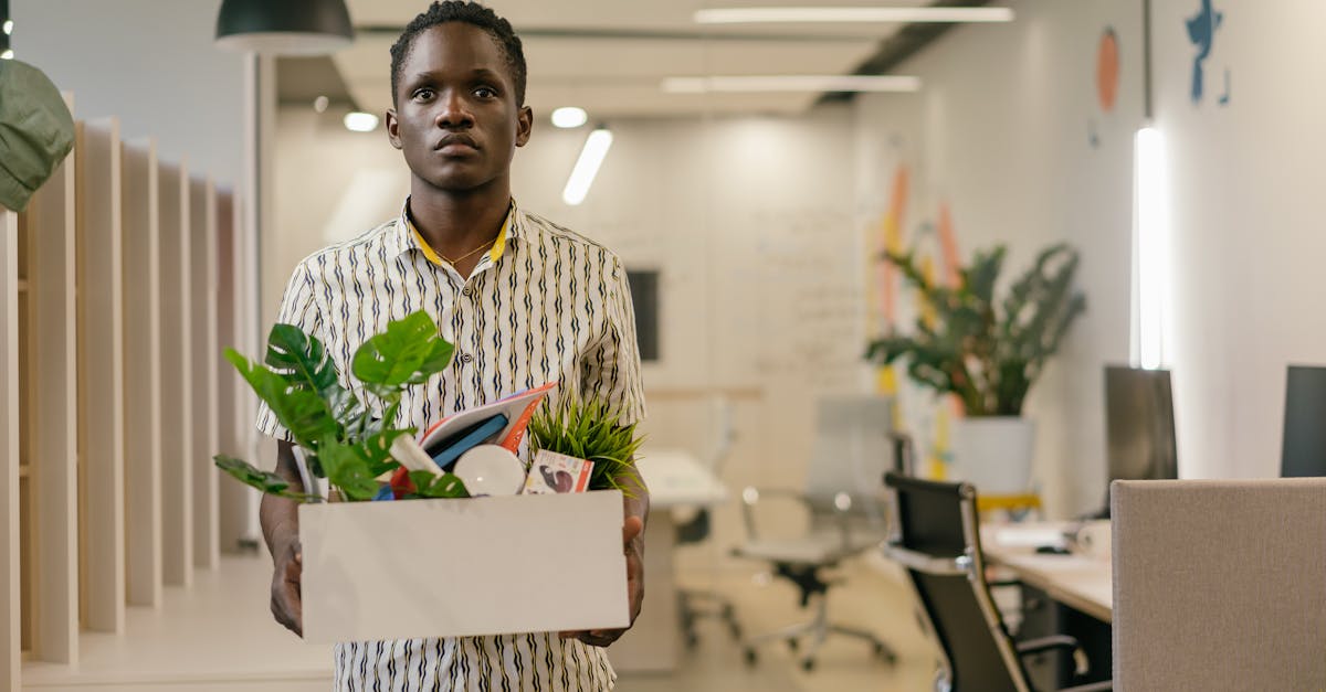 découvrez les impacts du chômage et les stratégies pour surmonter la perte d'emploi. explorez des conseils pratiques pour retrouver un équilibre professionnel et personnel après un licenciement.