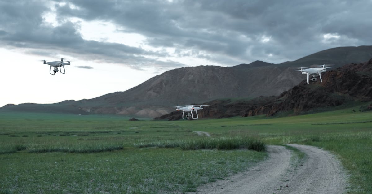 découvrez l'univers des drones de surveillance : technologie avancée, applications variées et avantages pour la sécurité, la gestion des ressources et l'inspection industrielle. restez informé des dernières innovations et tendances du secteur.