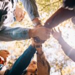 découvrez notre collection d'alliances uniques, alliant élégance et modernité. chaque pièce est conçue pour symboliser l'amour éternel et la promesse de moments inoubliables. trouvez l'alliance parfaite qui accompagnera votre histoire d'amour.