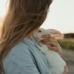 découvrez le marché des soins solaires, une industrie en pleine expansion dédiée à la protection et à l'hydratation de la peau. explorez les dernières tendances, innovations et produits phares qui répondent aux besoins de tous les types de peaux, tout en protégeant votre épiderme des effets nocifs du soleil.