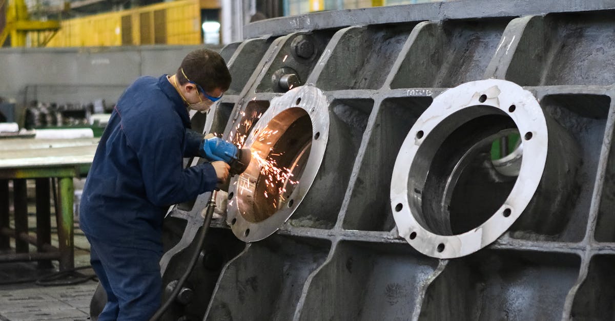 découvrez les causes et conséquences du déclin de la production industrielle, ainsi que ses impacts sur l'économie et les entreprises. analyse et tendances récentes expliquées.