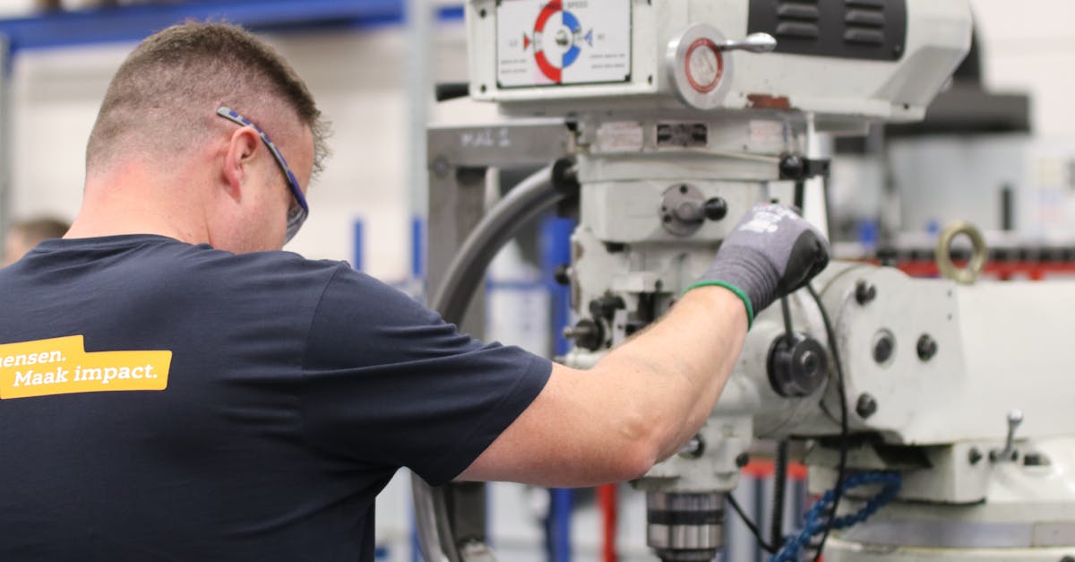 découvrez les causes, conséquences et solutions face au ralentissement industriel. analyse des impacts économiques d’un industrial downturn, ses enjeux pour les entreprises et les tendances du secteur manufacturier.