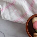 découvrez l'élégance et la qualité des textiles français, alliant tradition artisanale et innovation pour des créations uniques et raffinées.