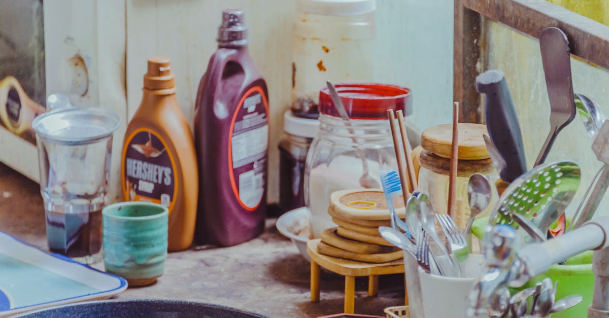 découvrez les raisons et les impacts de l'interdiction des gobelets en plastique pour un environnement plus durable.