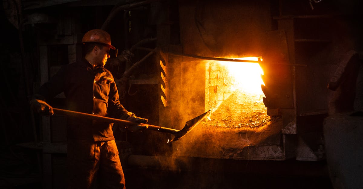 découvrez les innovations et les processus clés de l'industrie métallurgique, un secteur essentiel pour la production et la transformation des métaux.