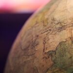 découvrez pangaea, la supercontinent légendaire qui réunissait toutes les terres émergées il y a des millions d'années. explorez son histoire géologique fascinante et son impact sur la formation de notre planète.